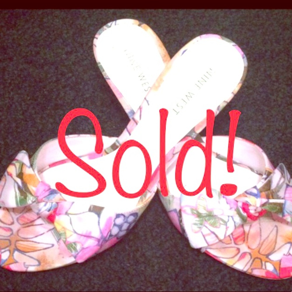 Floral colored Nine West heels